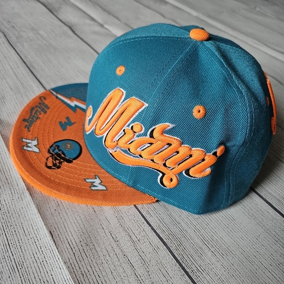 Teal and Orange Miami Snapback Football Cap - Picture 5 of 9